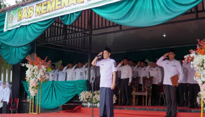 Dipimpin Pj Bupati Kampar, Upacara Hari Amal Bhakti diikuti Para Santri se-Kabupaten Kampar