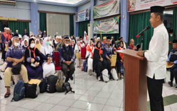 Sambut Jamaah Haji,Bupati Kampar Ahmad Yuzar  ,Selamat Kembali ke Tanah Air Dengan Predikat Haji Mabrur.