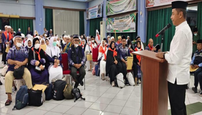 Sambut Jamaah Haji,Bupati Kampar Ahmad Yuzar  ,Selamat Kembali ke Tanah Air Dengan Predikat Haji Mabrur.